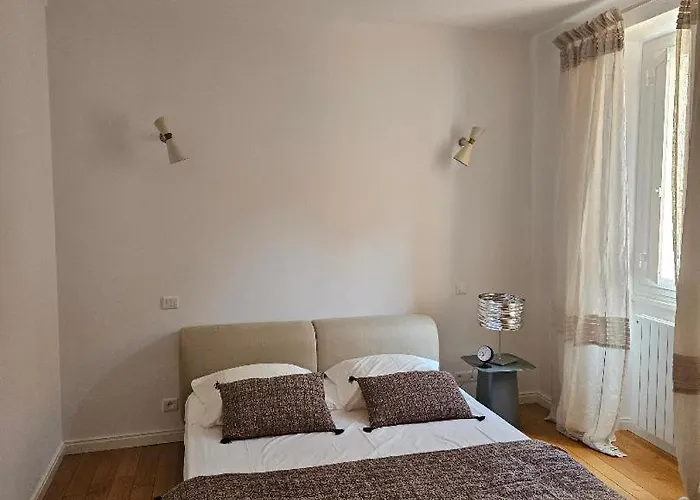 Madallena Apartman *